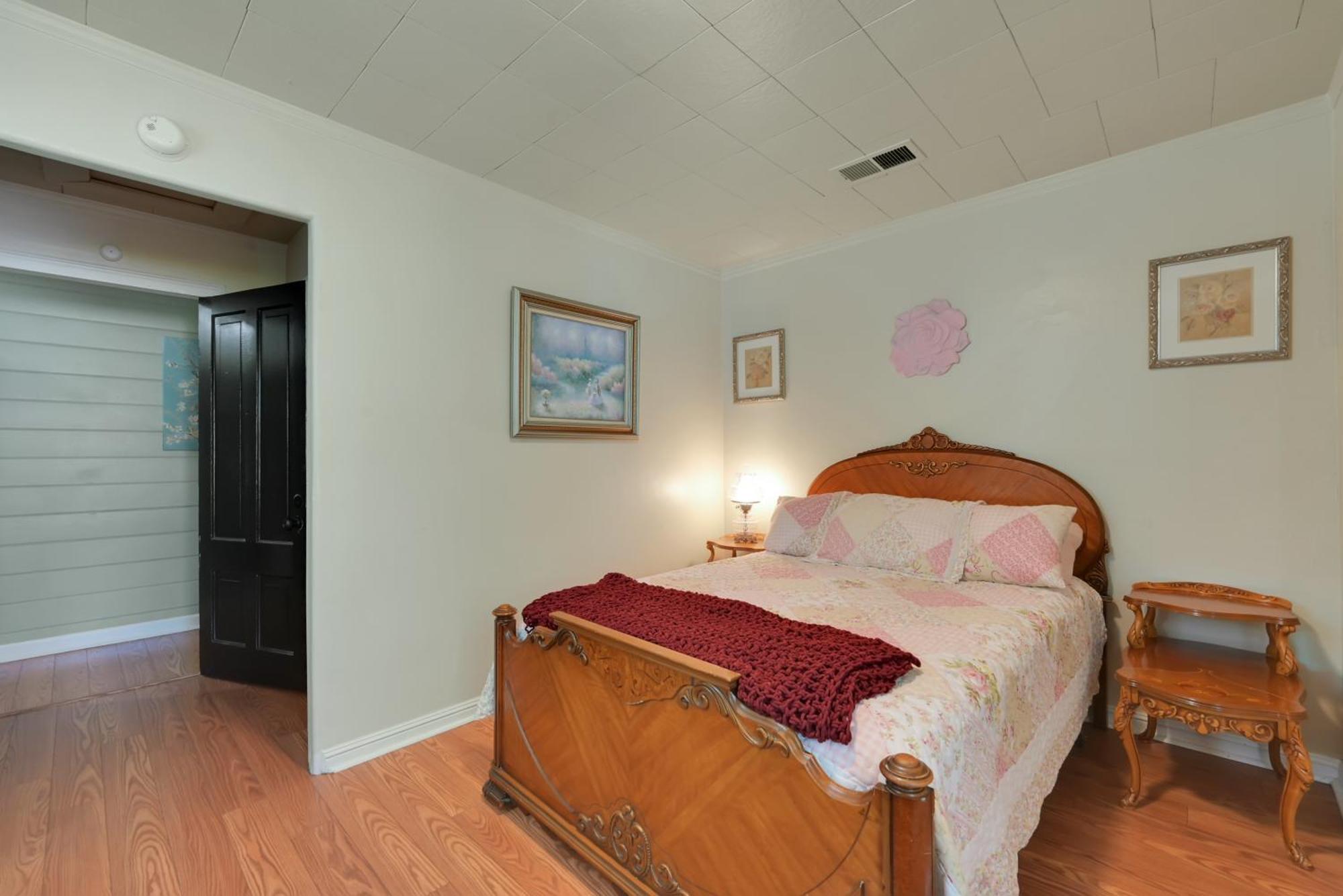 Spacious Downtown Jackson Retreat- Historic Hangout Kültér fotó