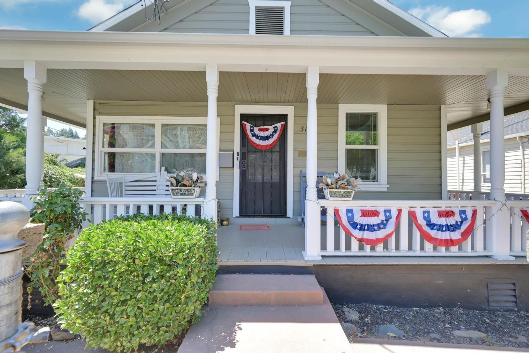 Spacious Downtown Jackson Retreat- Historic Hangout Kültér fotó