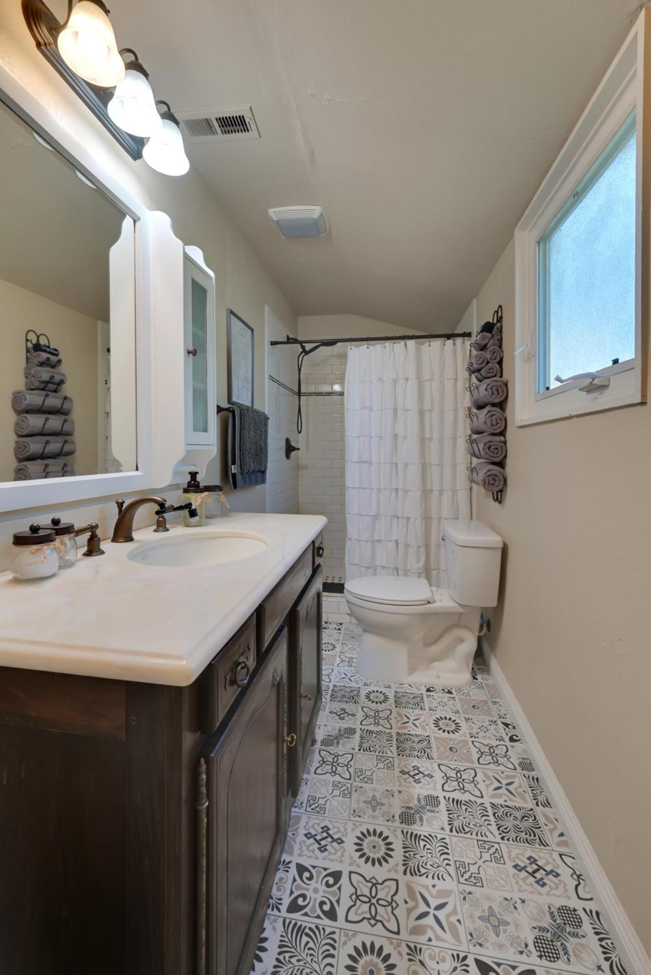 Spacious Downtown Jackson Retreat- Historic Hangout Kültér fotó